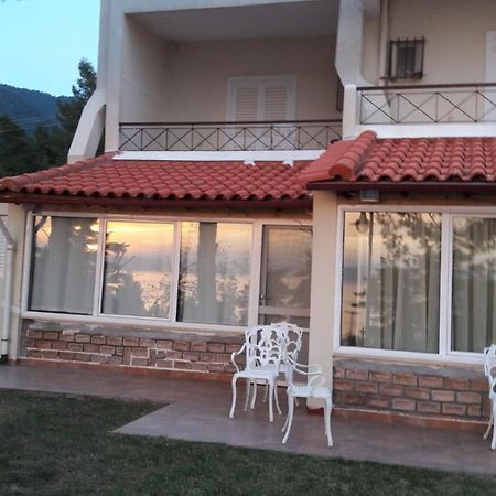 Krinides Suites Nerotriviá Buitenkant foto